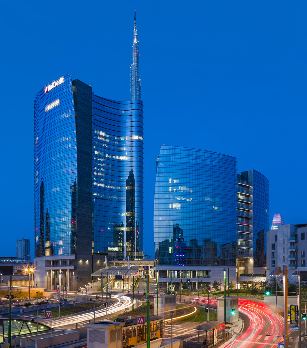 UniCredit office
